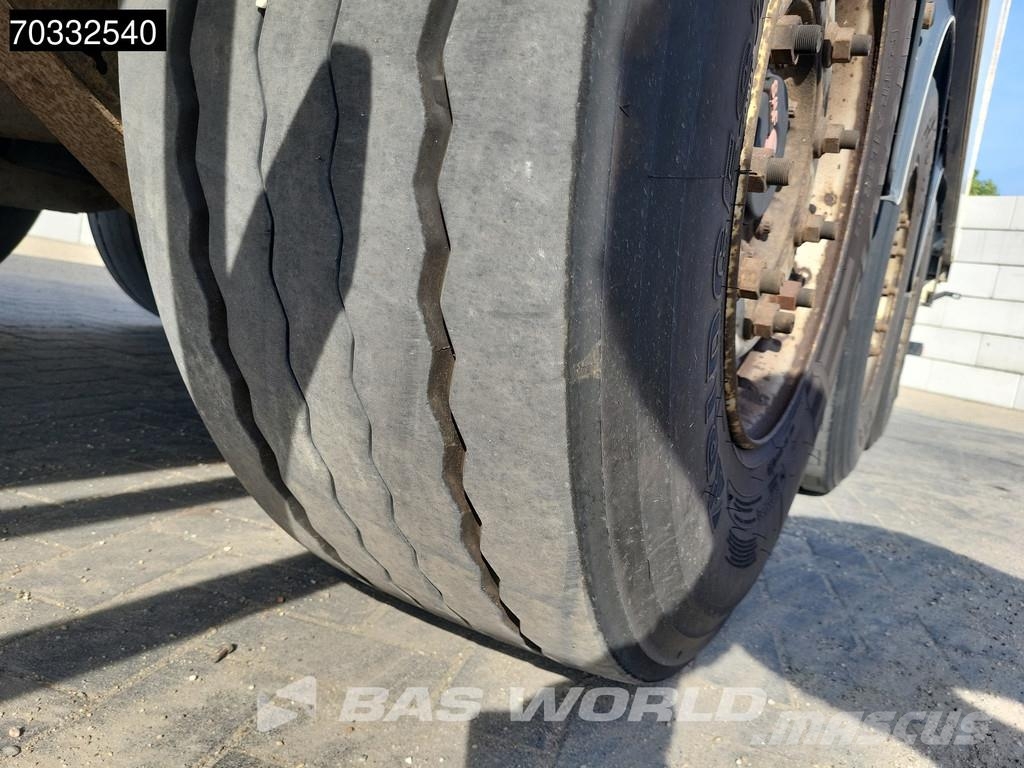 SYSTEM TRAILERS TFSSL27 Ply 3 axles SAF Kofferauflieger