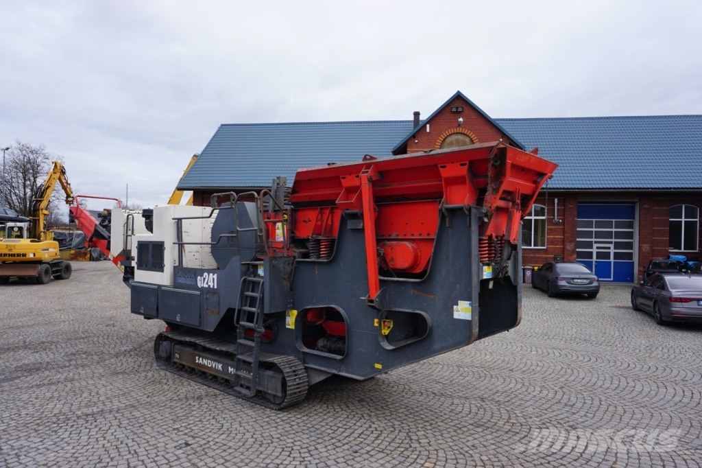 Sandvik QJ 241 Mobile Brecher