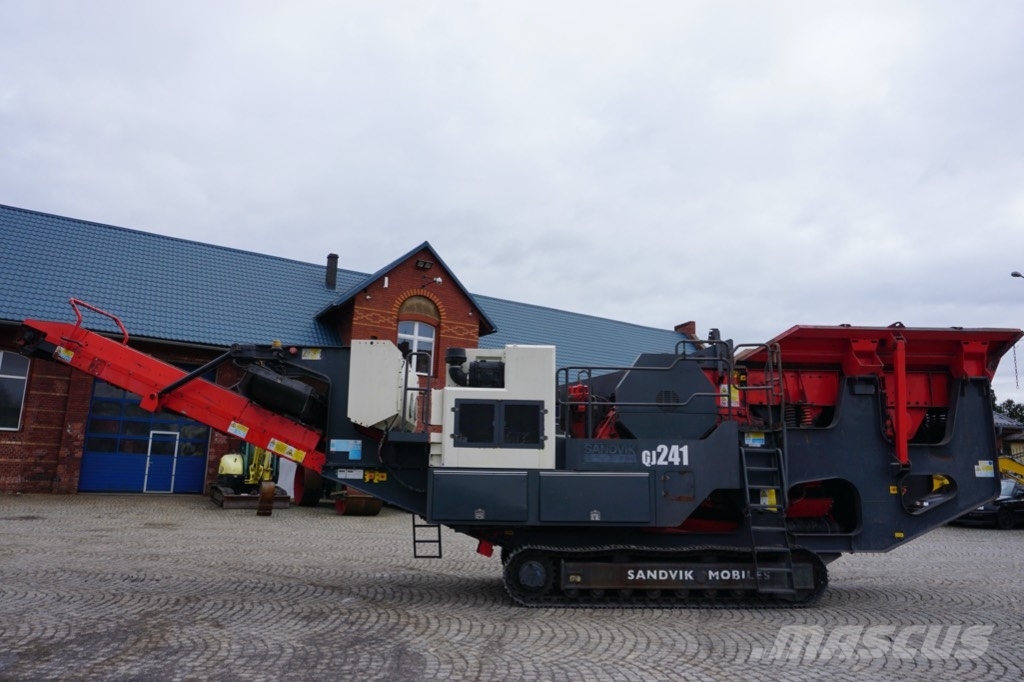 Sandvik QJ 241 Mobile Brecher