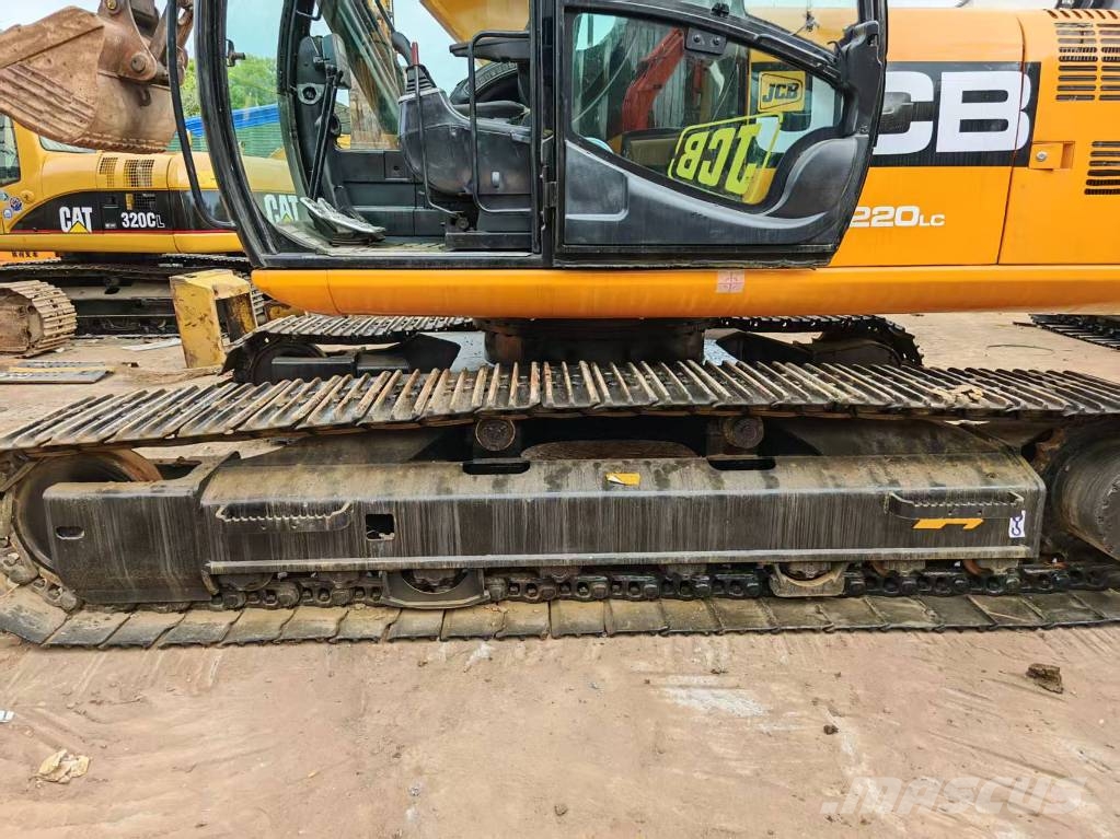 JCB JS 220 LC Paletli ekskavatörler