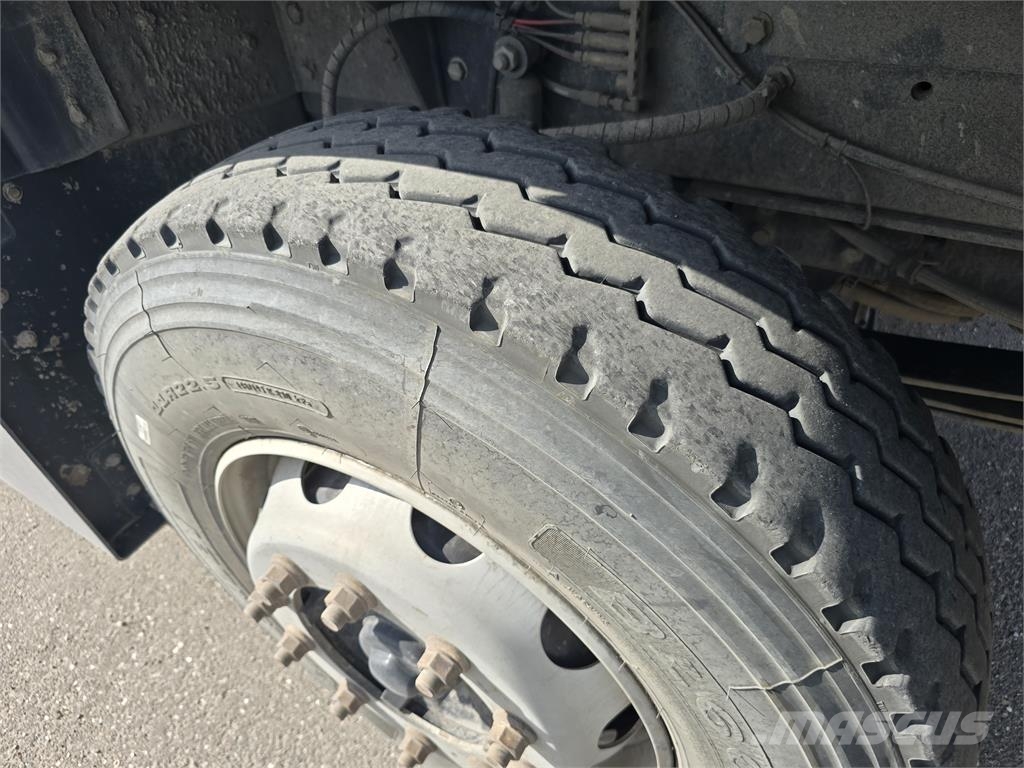 Kalmar T2i Trattori portuali