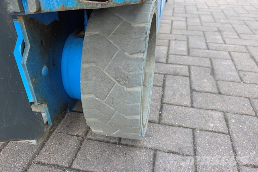 Genie GS2632 Electric, Batteries 2025, 10m Working Heigh 剪式升降機