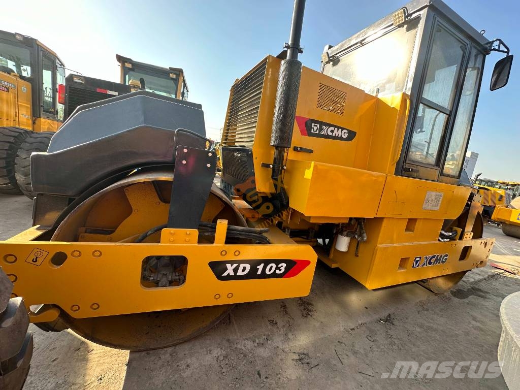 XCMG XD 103 Egydobos hengerek