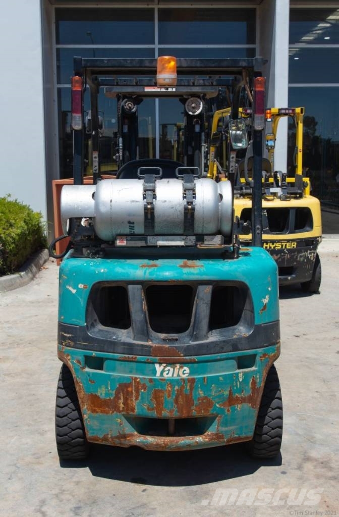 Yale GLP25RK Περονοφόρα ανυψωτικά κλαρκ με φυσικό αέριο LPG