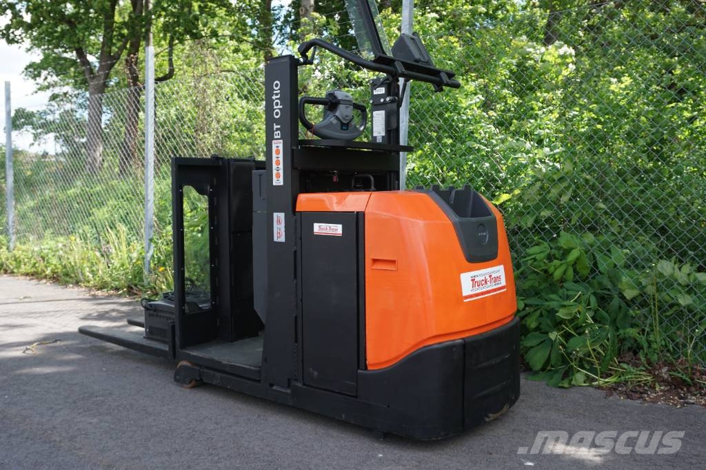 Toyota OSE100 Medium lift order picker
