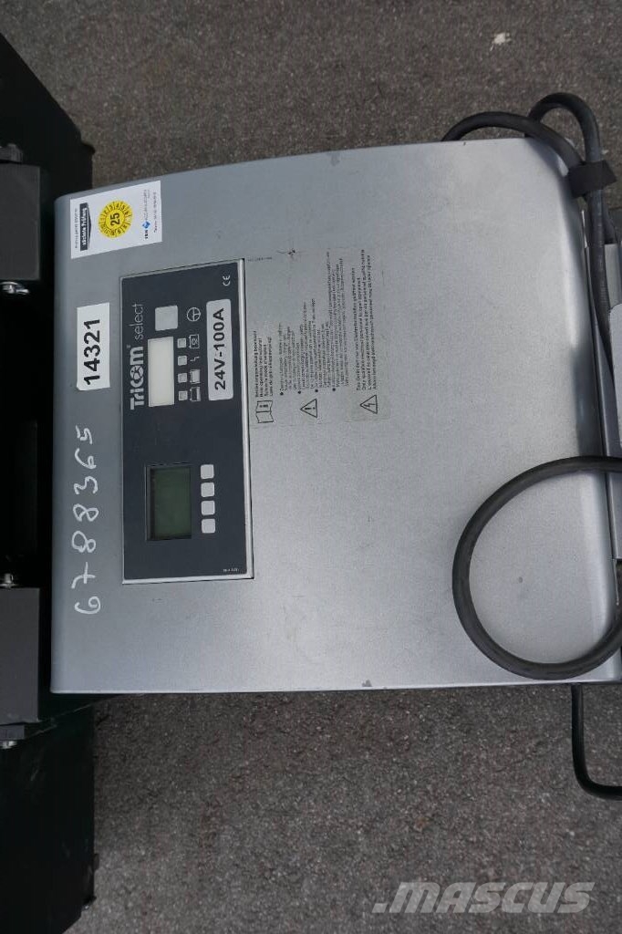 Toyota OSE100 Medium lift order picker