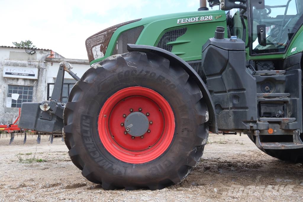 Fendt 828 Vario Tratores Agrícolas usados