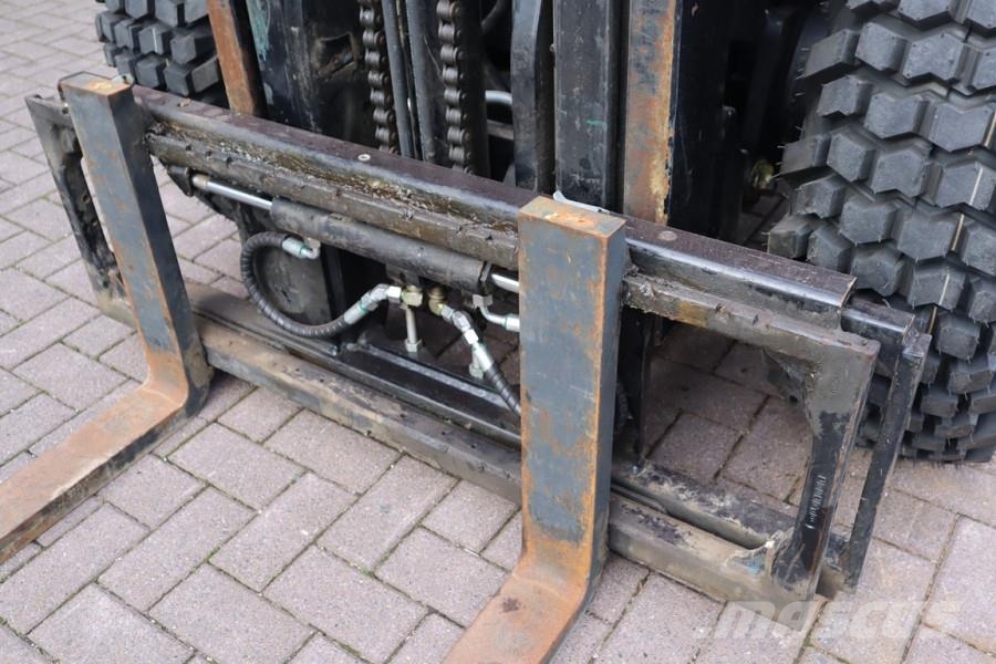 Manitou MC25-4 Valid Inspection, *Guarantee! Diesel, 4x4 D Montacargas todo terreno