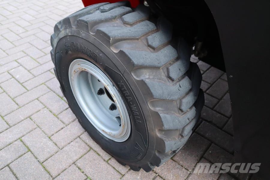 Manitou MC25-4 Valid Inspection, *Guarantee! Diesel, 4x4 D Montacargas todo terreno