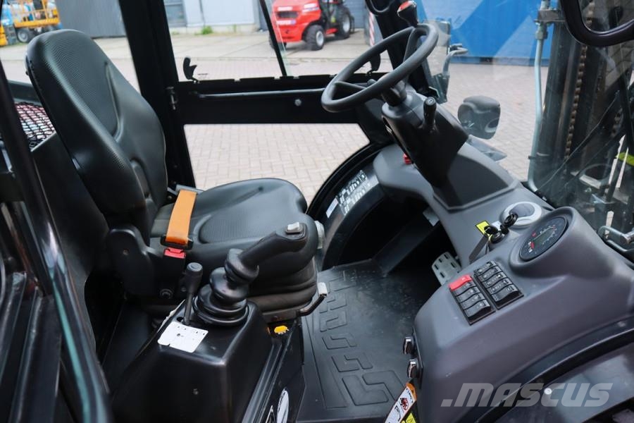 Manitou MC25-4 Valid Inspection, *Guarantee! Diesel, 4x4 D Montacargas todo terreno