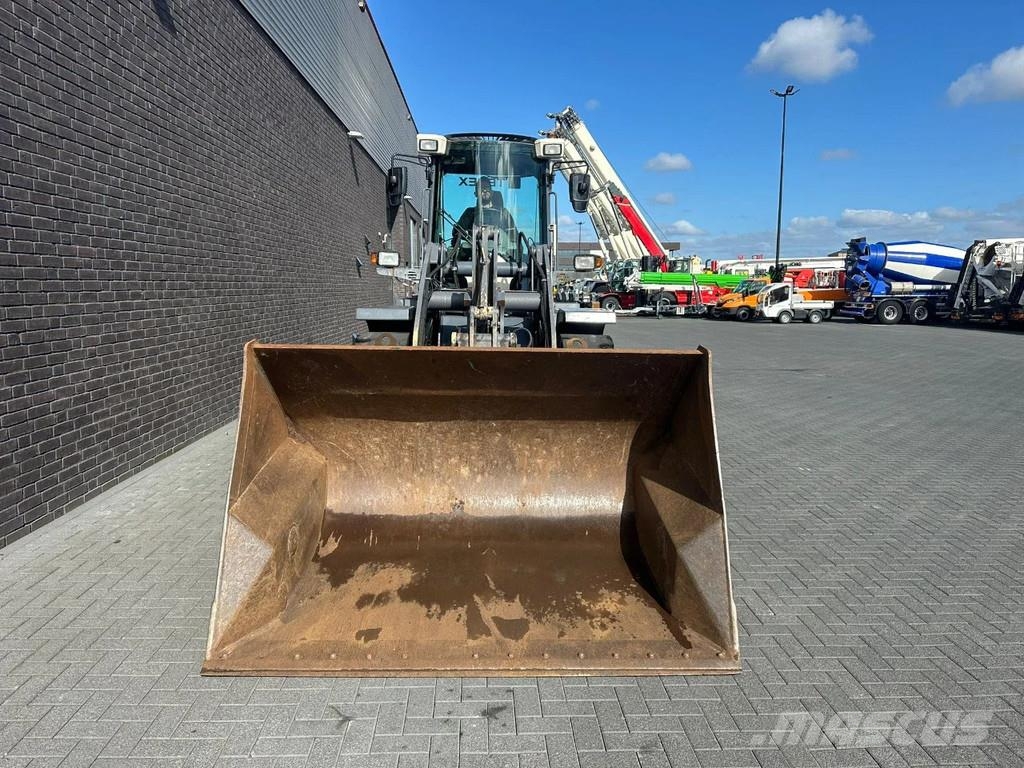 Terex TL 160 +HOOGKIEPBAK+HYDRAULISCHE+VEEGBORSTEL Hjullastare