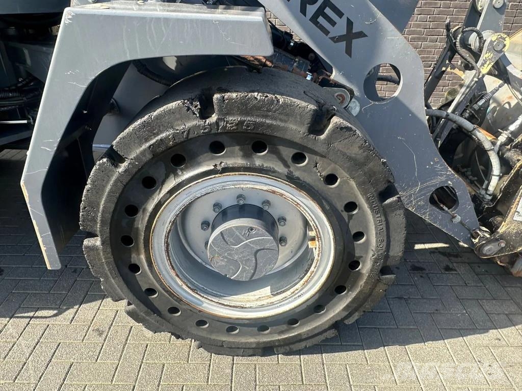 Terex TL 160 +HOOGKIEPBAK+HYDRAULISCHE+VEEGBORSTEL Hjullastare