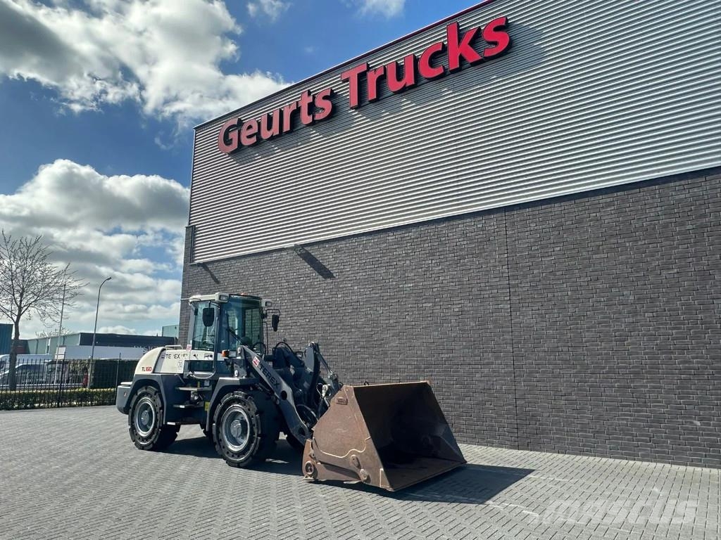 Terex TL 160 +HOOGKIEPBAK+HYDRAULISCHE+VEEGBORSTEL Hjullastare