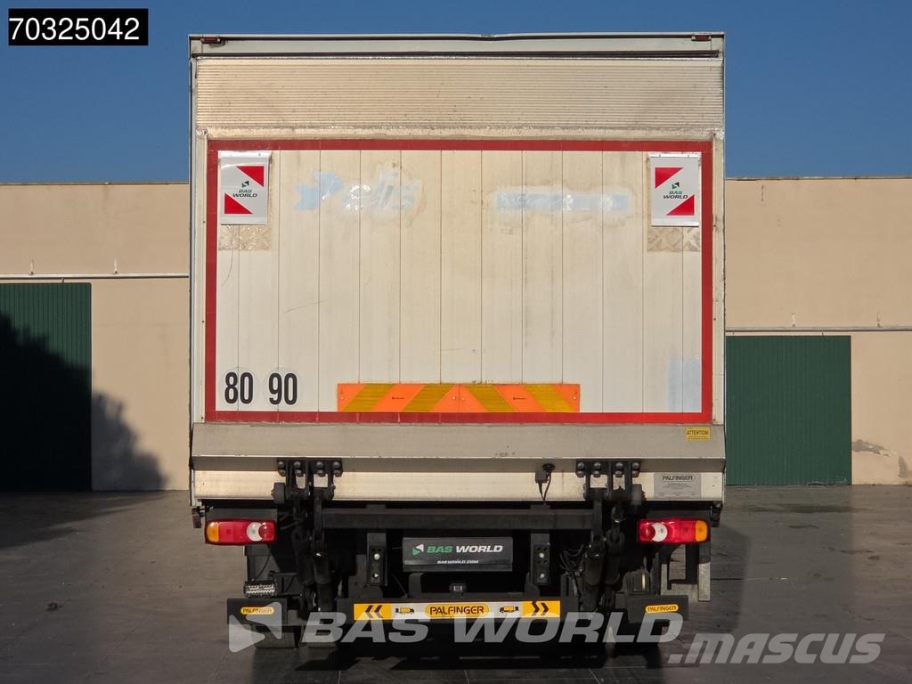 Renault D 240 4X2 14t Cambio Automático 1500kg Plataforma 貨箱式卡車