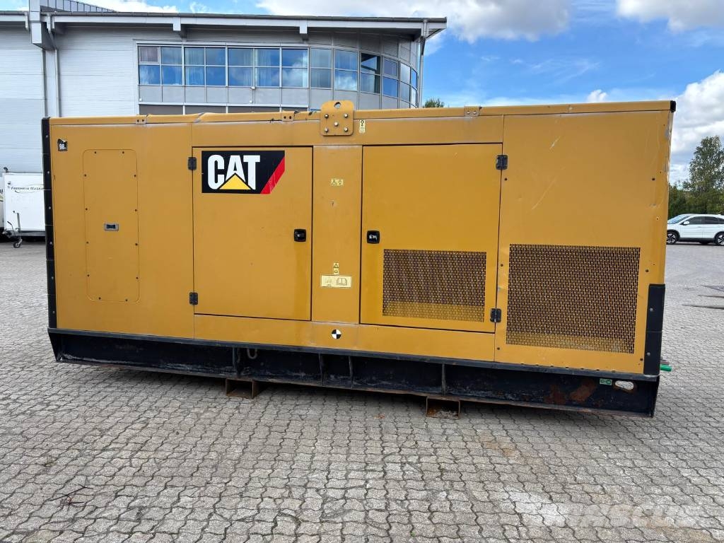 CAT 550 مولدات ديزل