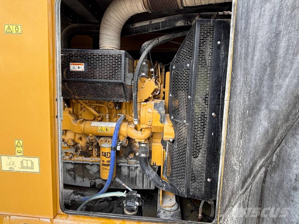 CAT 550 مولدات ديزل