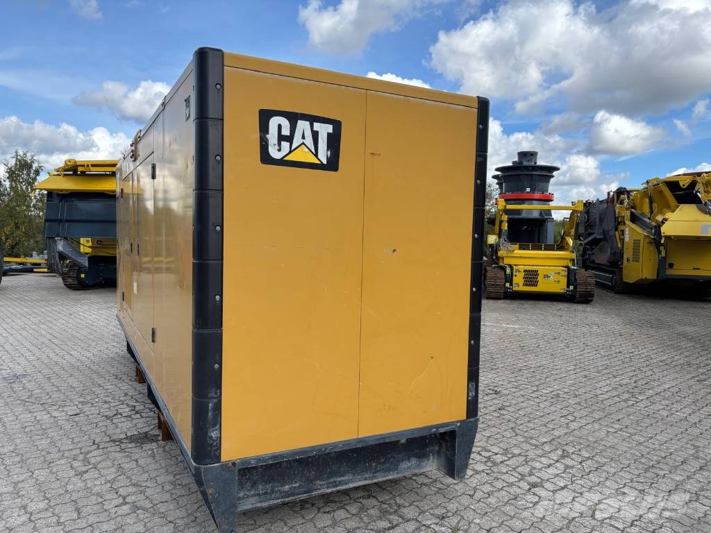 CAT 550 مولدات ديزل