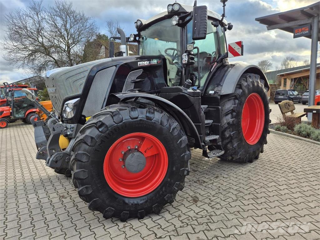 Fendt 828 Vario Profi Plus BLACK Tratores Agrícolas usados