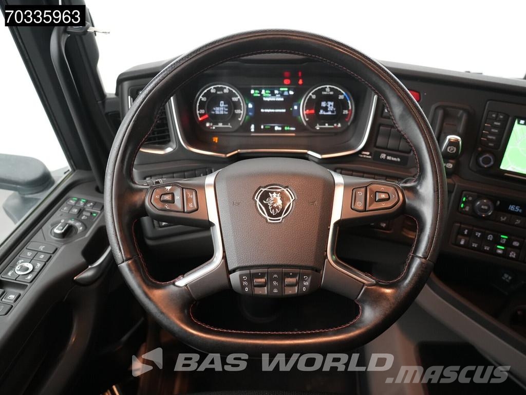 Scania R 590 6X2 V8 Retarder Liftachse Full-Air Leather N Tegljači