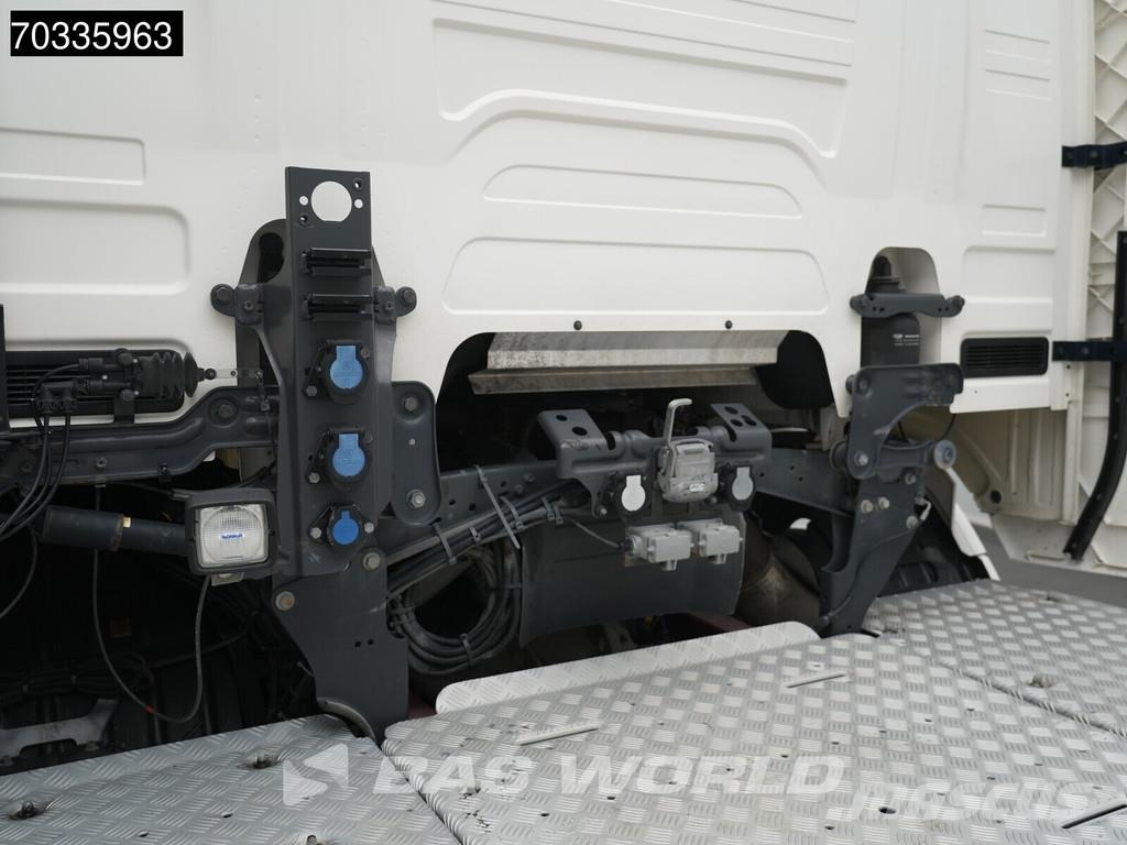 Scania R 590 6X2 V8 Retarder Liftachse Full-Air Leather N Truck Tractor Units
