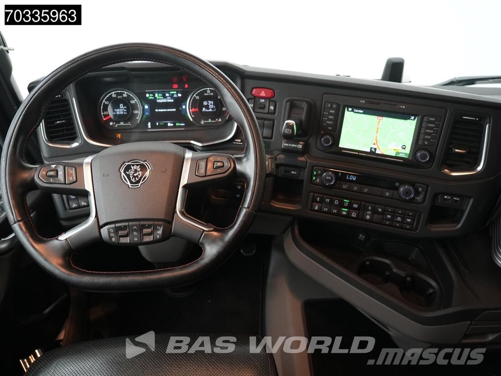Scania R 590 6X2 V8 Retarder Liftachse Full-Air Leather N Tegljači
