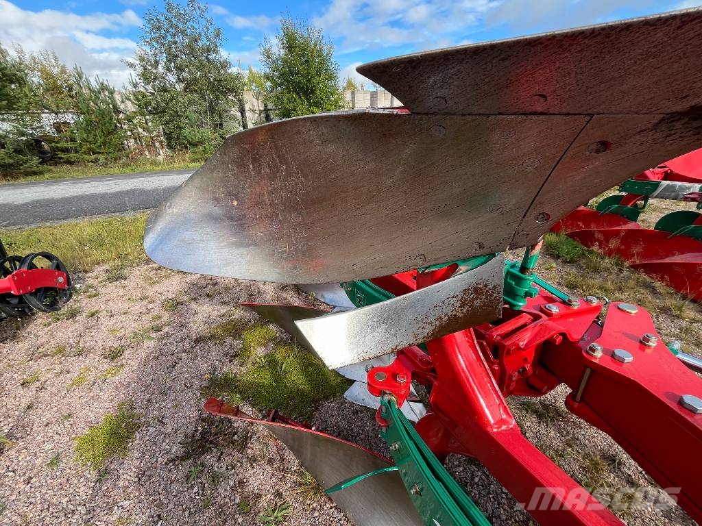 Kverneland ES-200-4 siip. -28 siipi Váltvaforgató ekék