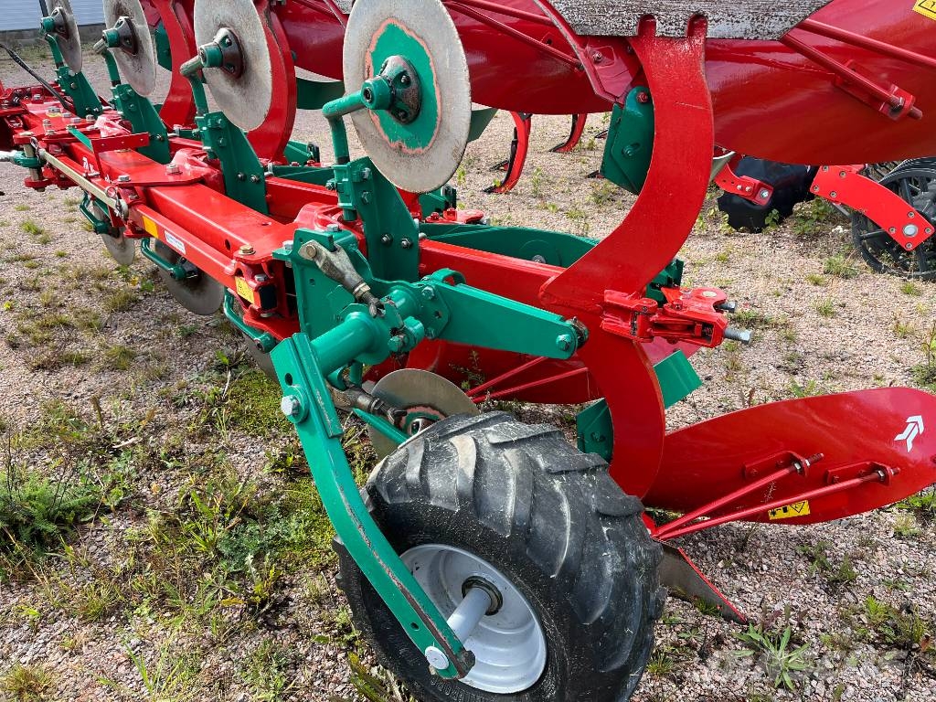 Kverneland ES-200-4 siip. -28 siipi Váltvaforgató ekék