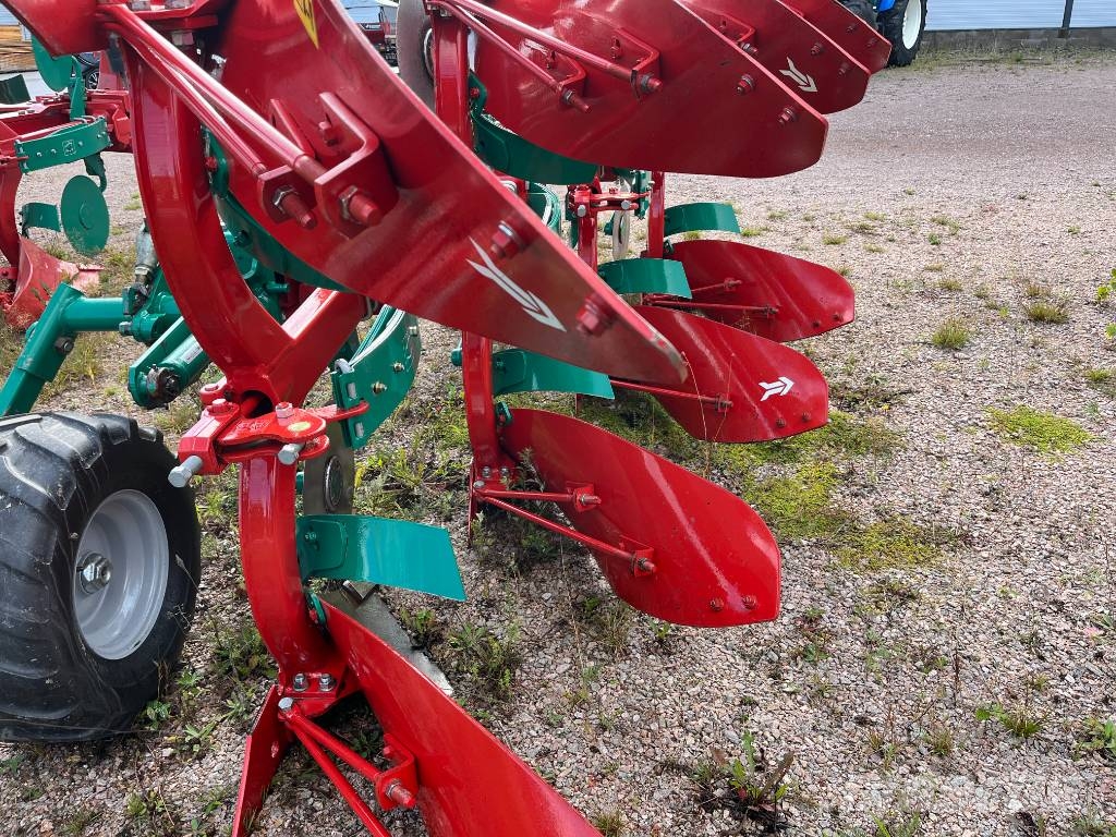 Kverneland ES-200-4 siip. -28 siipi Váltvaforgató ekék