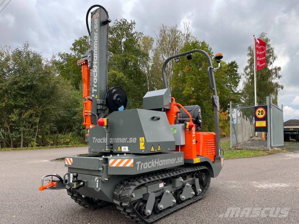  Trackhammer En larvburen stolpnedslagare Radiostyr Diesel heiblokken
