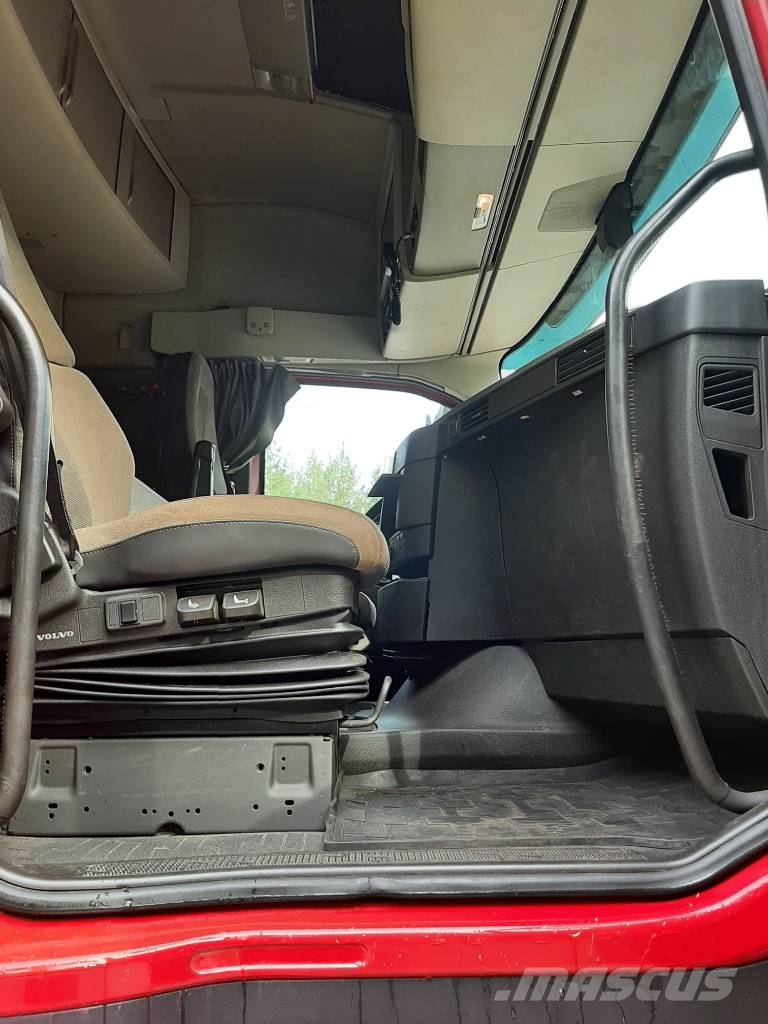 Volvo FH 13 Camiones volquete para virutas de madera