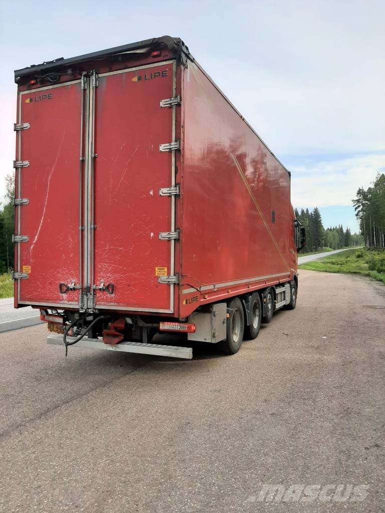 Volvo FH 13 Camiones volquete para virutas de madera