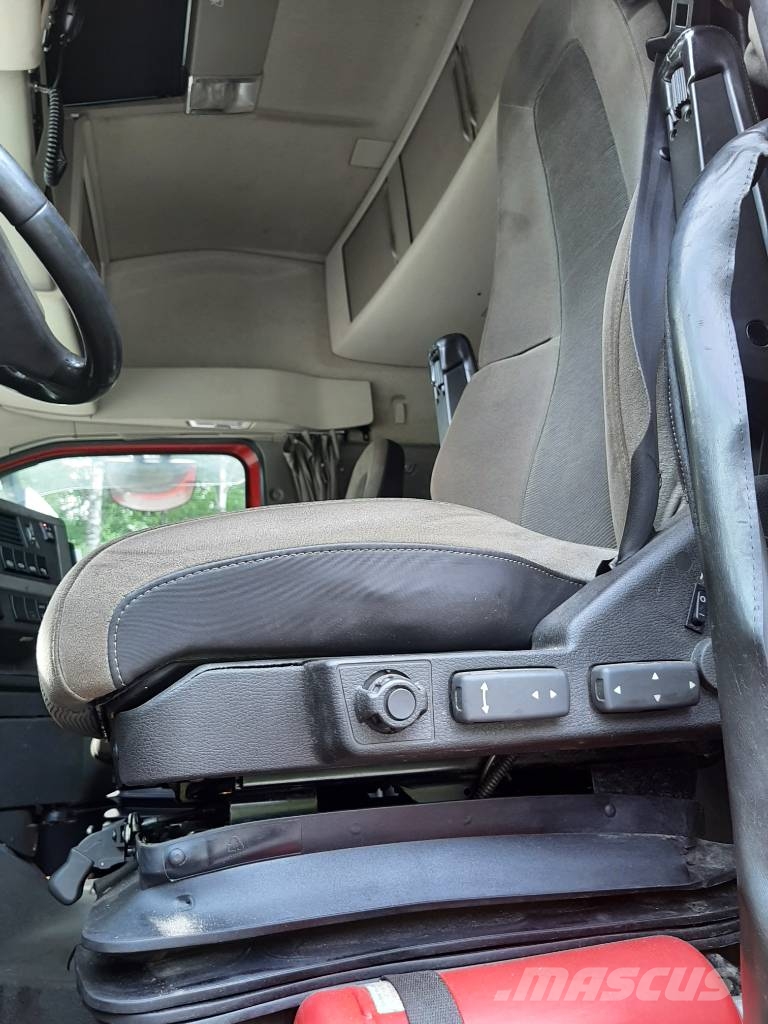 Volvo FH 13 Camiones volquete para virutas de madera