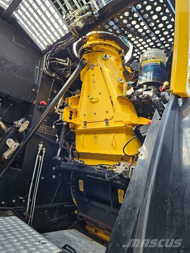 New Holland FR 650 Selbstfahrende Häcksler