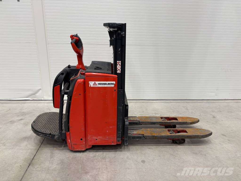 Linde L 16 AP رافعة منخفضة المستوى ذات منصة