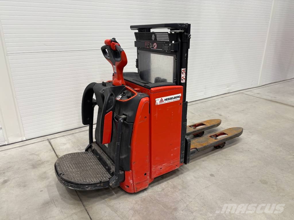 Linde L 16 AP رافعة منخفضة المستوى ذات منصة