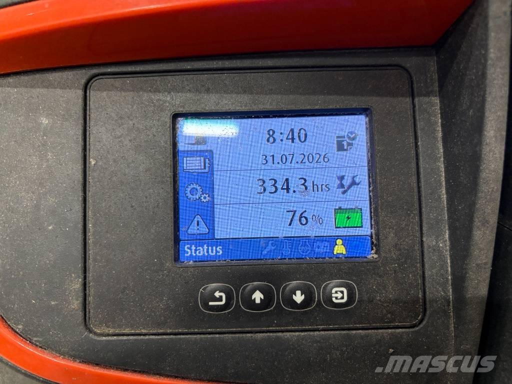 Linde L 16 AP رافعة منخفضة المستوى ذات منصة