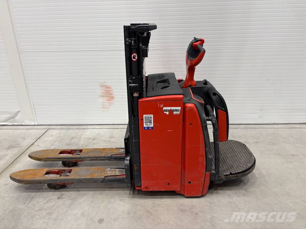 Linde L 16 AP رافعة منخفضة المستوى ذات منصة