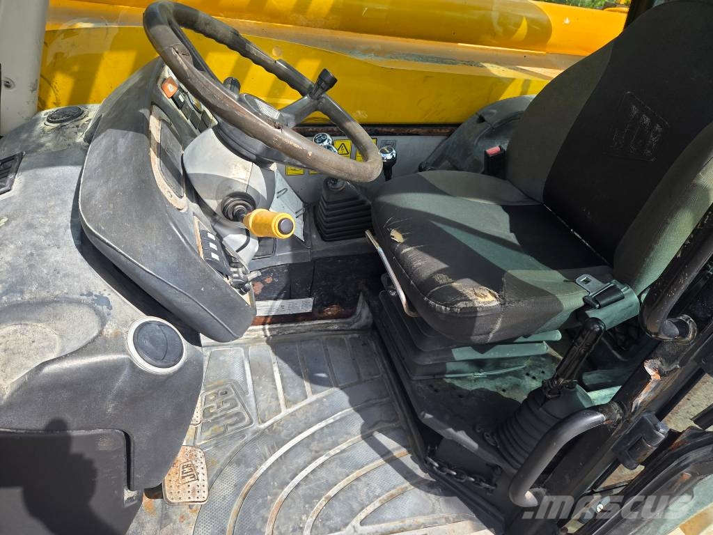 JCB 535-125 مناولات متداخلة