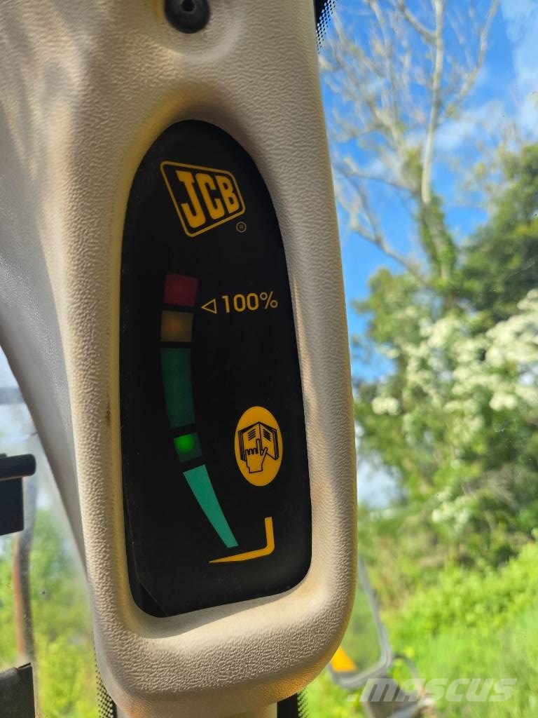 JCB 535-125 مناولات متداخلة