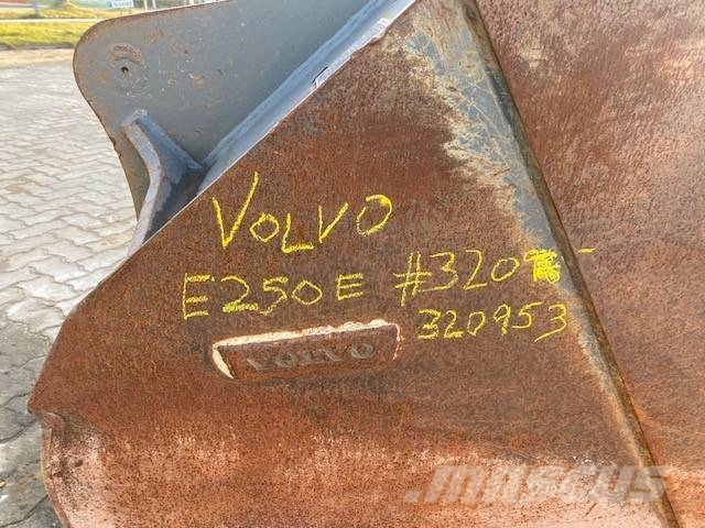  (5264) 1.35 m TL / bucket S70 Grāvju arkls