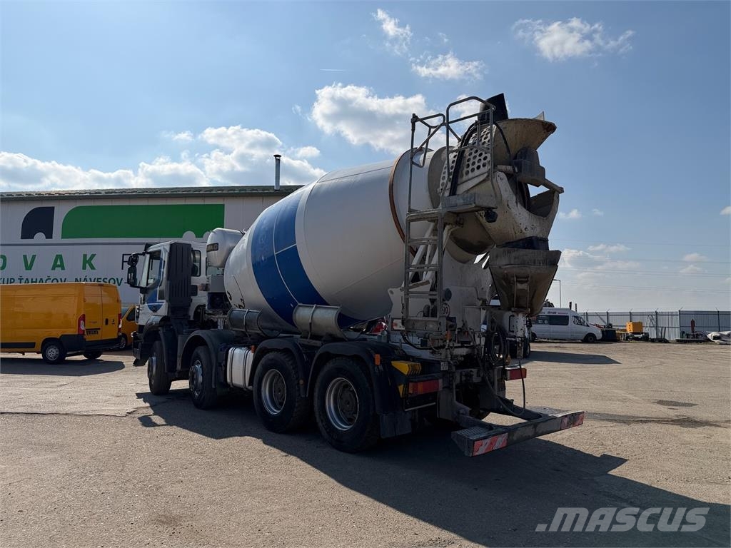 Iveco Trakker VIN 514 Camiones hormigonera