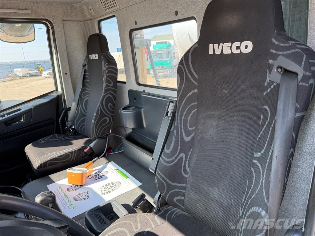 Iveco Trakker VIN 514 Camiones hormigonera