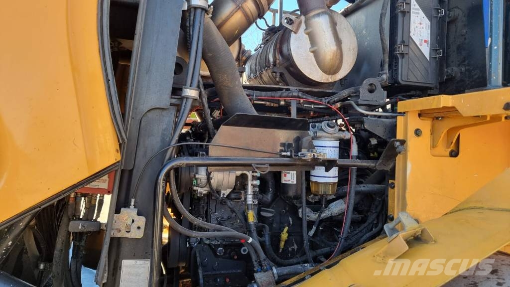 Hyundai HL 960 HD Hi-Tip لوادر بعجل