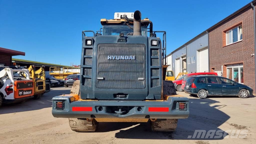 Hyundai HL 960 HD Hi-Tip لوادر بعجل