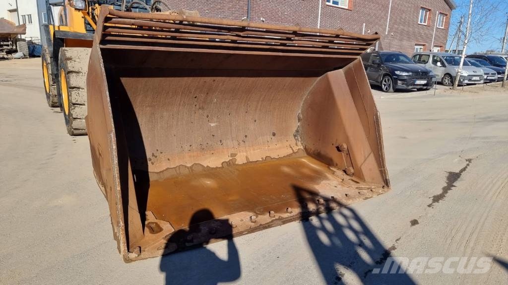 Hyundai HL 960 HD Hi-Tip لوادر بعجل