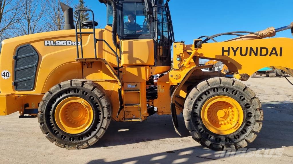 Hyundai HL 960 HD Hi-Tip لوادر بعجل