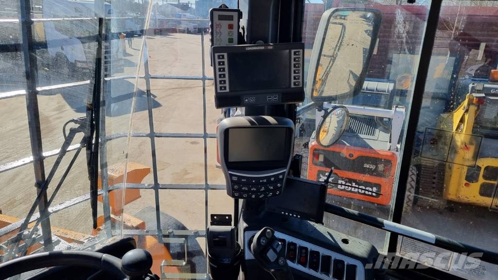Hyundai HL 960 HD Hi-Tip لوادر بعجل