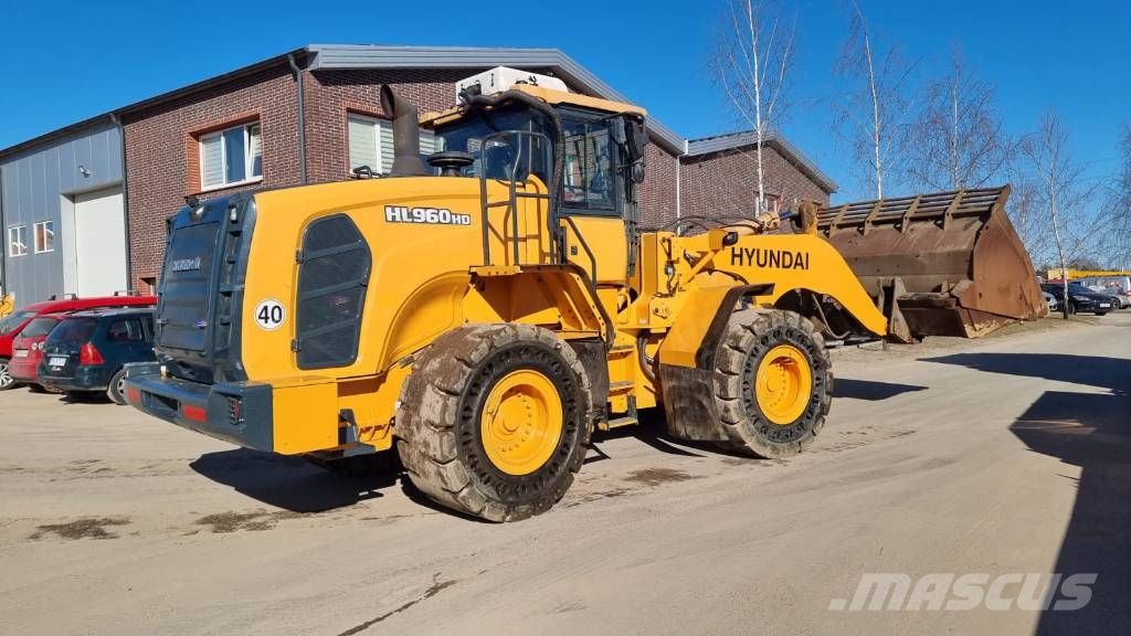 Hyundai HL 960 HD Hi-Tip لوادر بعجل