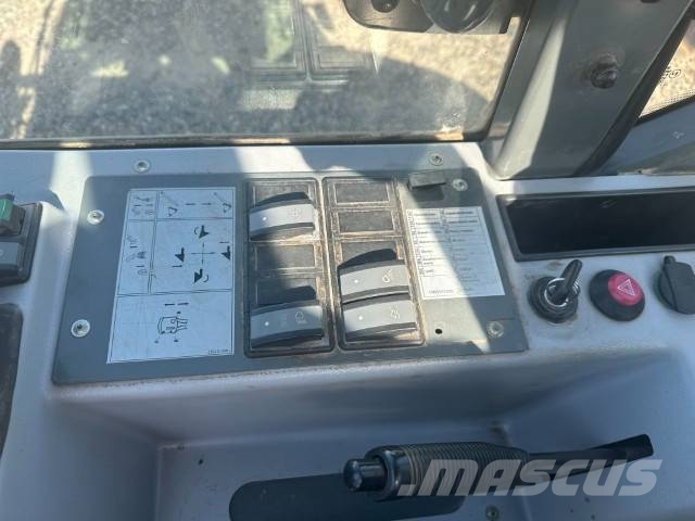 Kramer 750 Radlader 24.000 EUR Kolové nakladače