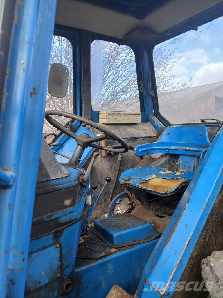 Ford 7000 Traktoriai